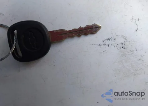 2002 Chevrolet Silverado 1500 Ls из США, поврежденный, VIN 2GCEC19T021274290